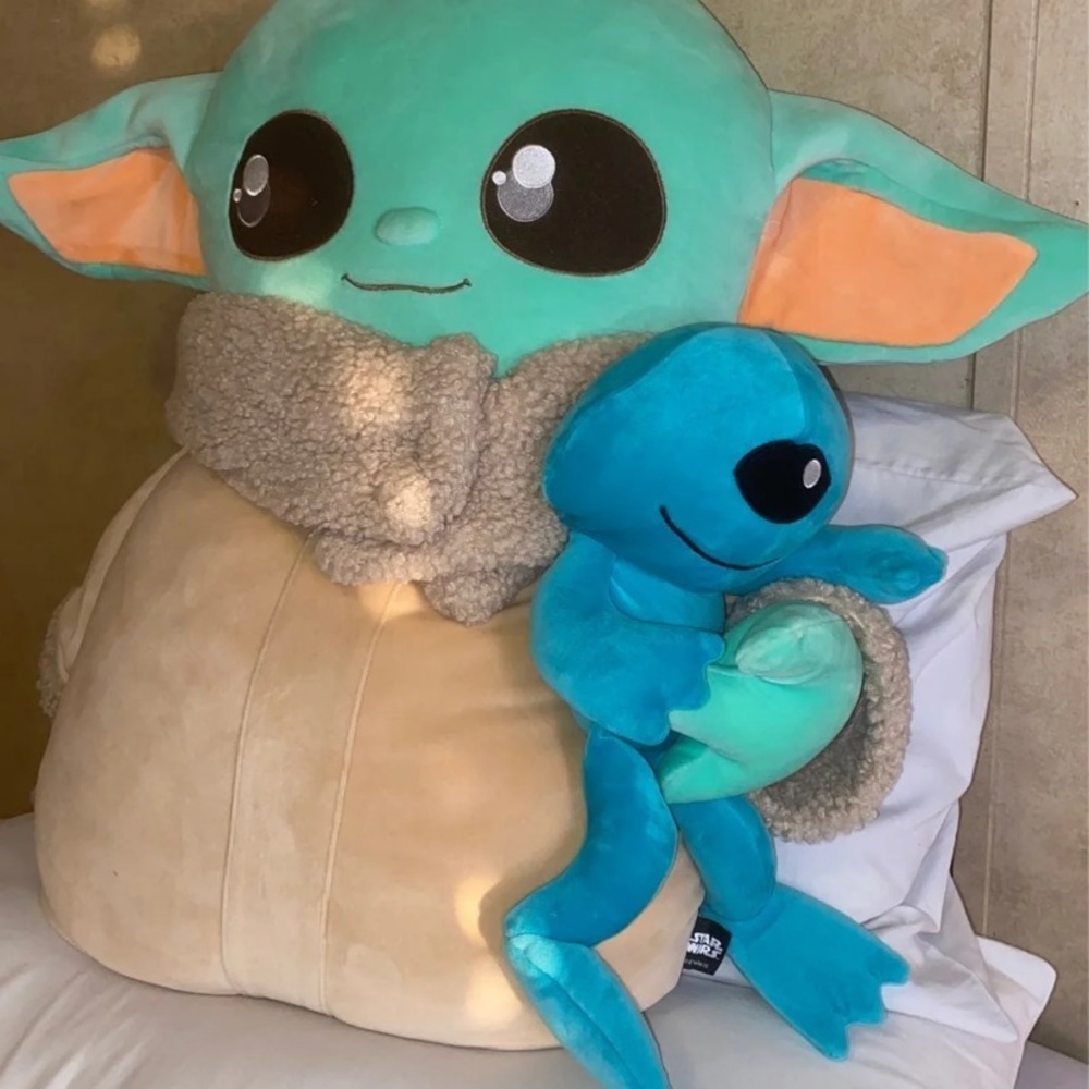 RARE Mandolorian/ Creature Squishmallow
